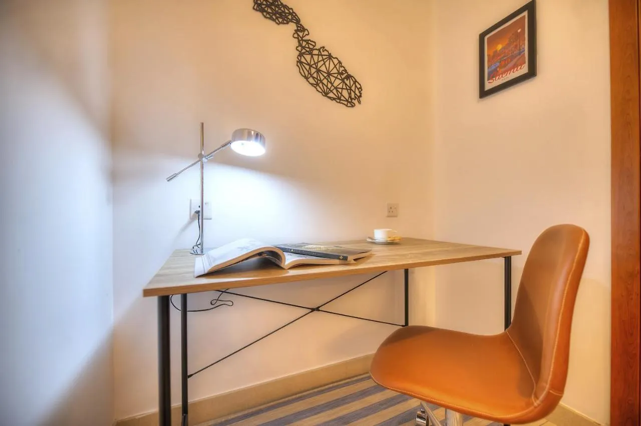 Centrally Located And Tastefully Furnished One Bedroom Apartment Ckni1-1 Gzira 0*,