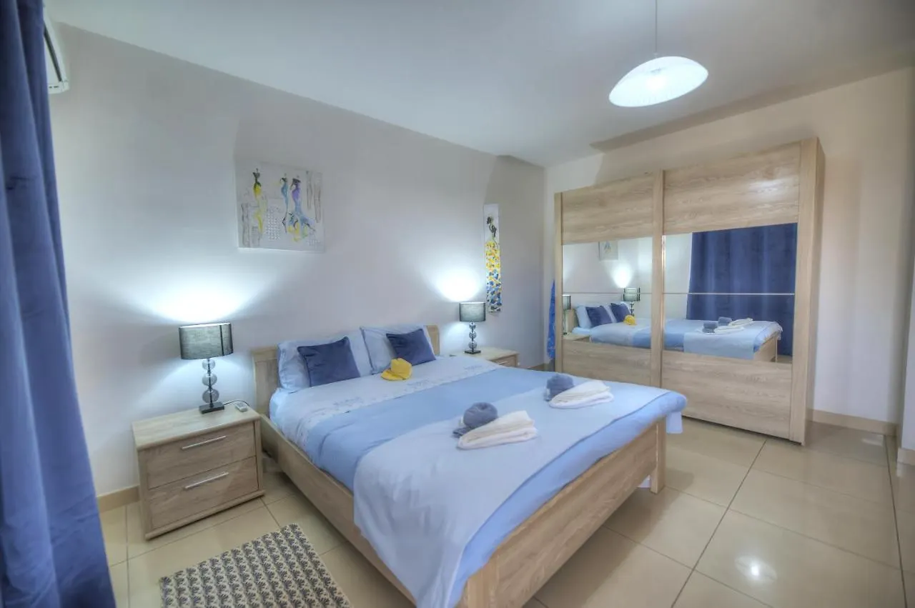 Centrally Located And Tastefully Furnished One Bedroom Apartment Ckni1-1 Gzira