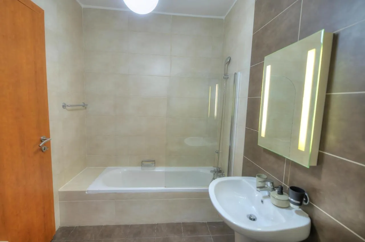 Centrally Located And Tastefully Furnished One Bedroom Apartment Ckni1-1 Gzira